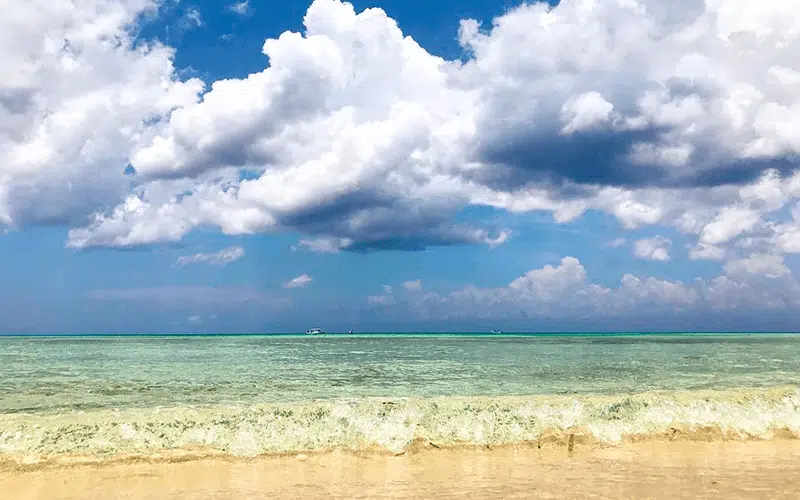 Beautiful Beach Water in Islamorada, Florida Keys Sandbar